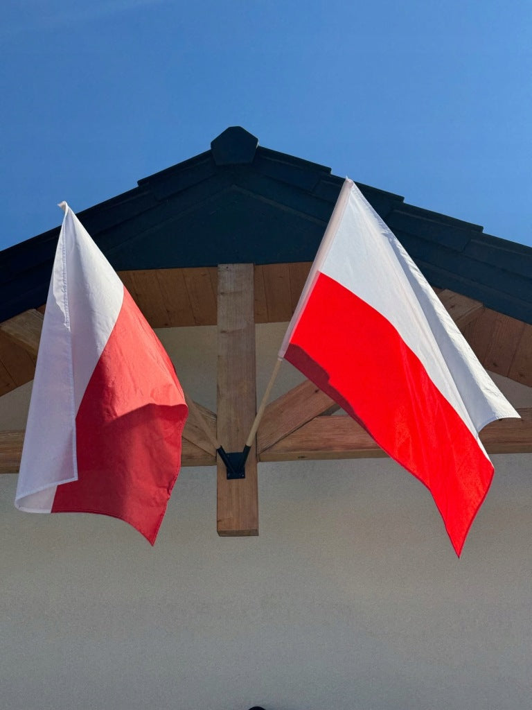 Flaga Flagi Polski 150x90cm z kijem i uchwytem czarnym podwójnym komplet